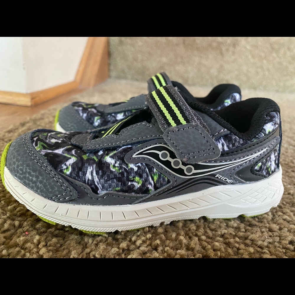 Saucony Toddler Shoes 9 Wide